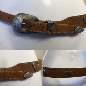Silver Creek Collection Concho Leather Belt Vtg 28